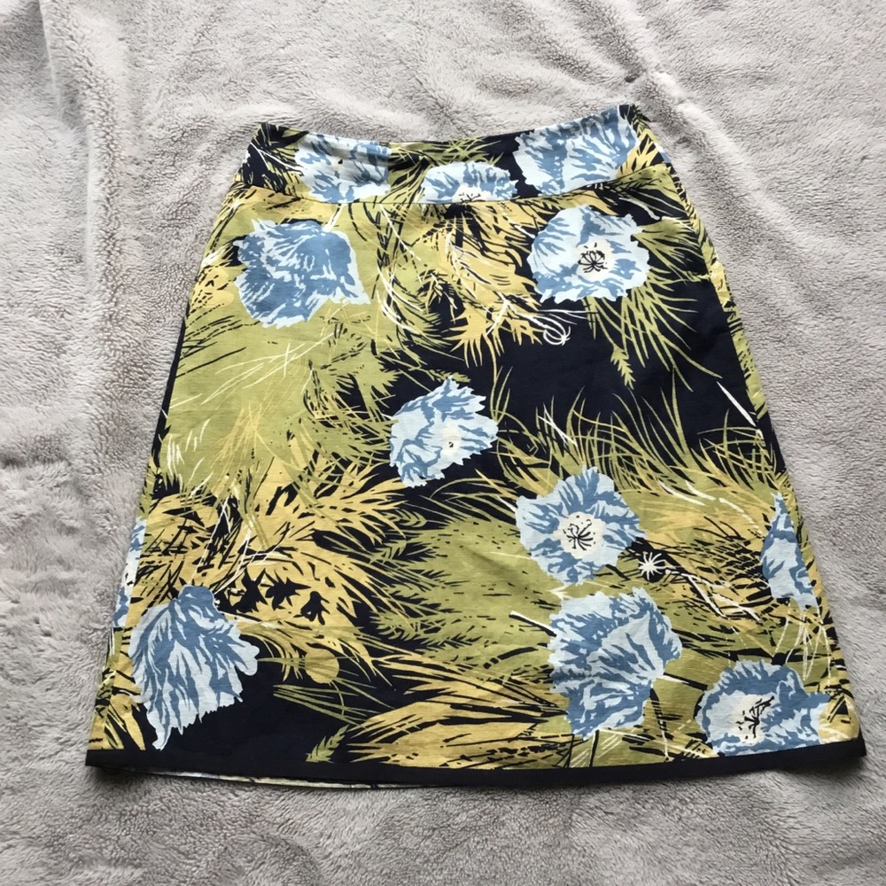 Ann Taylor floral A-Line Skirt Size 6
